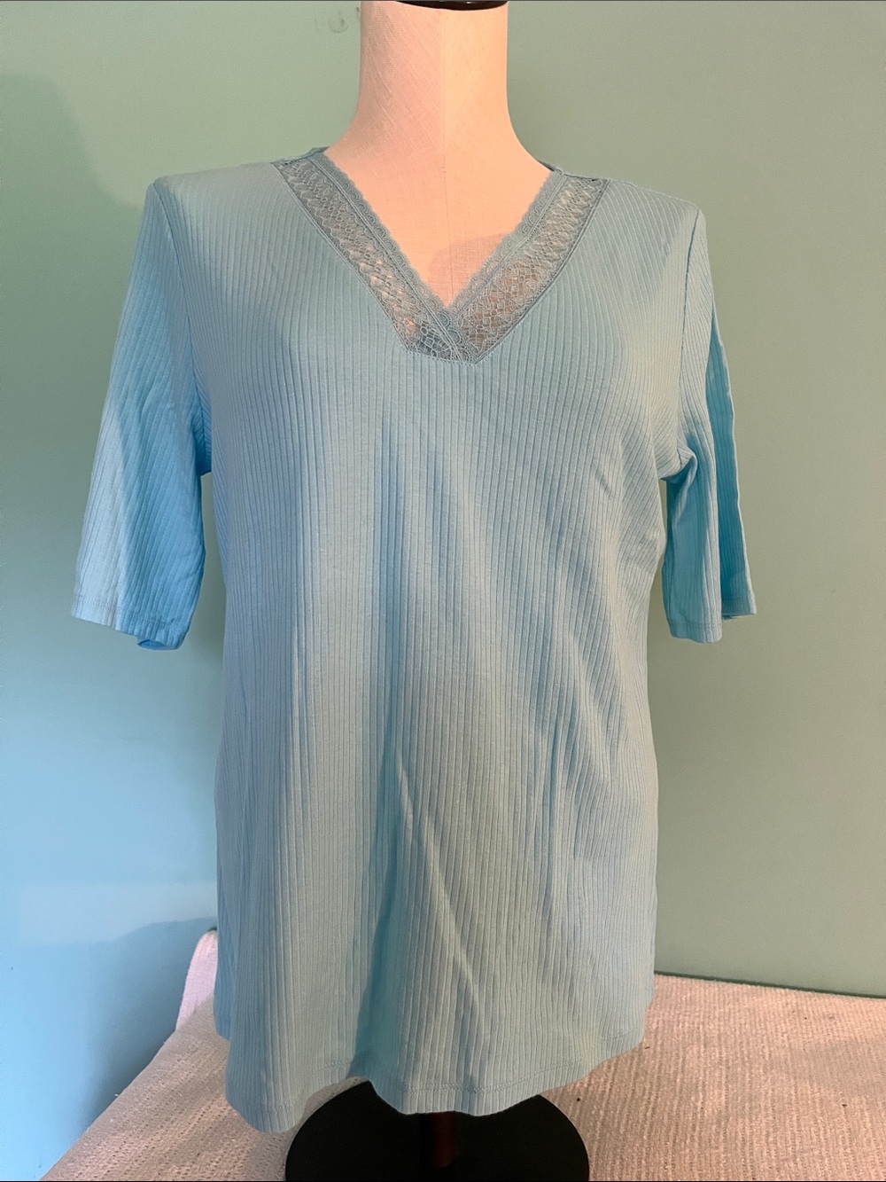 Talbots shortsleeved c neck top with lace